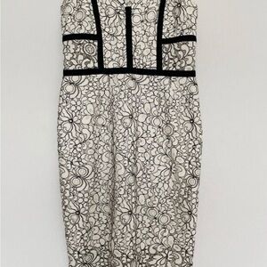 EXPRESS Black & White Floral Lace Dress in size 4